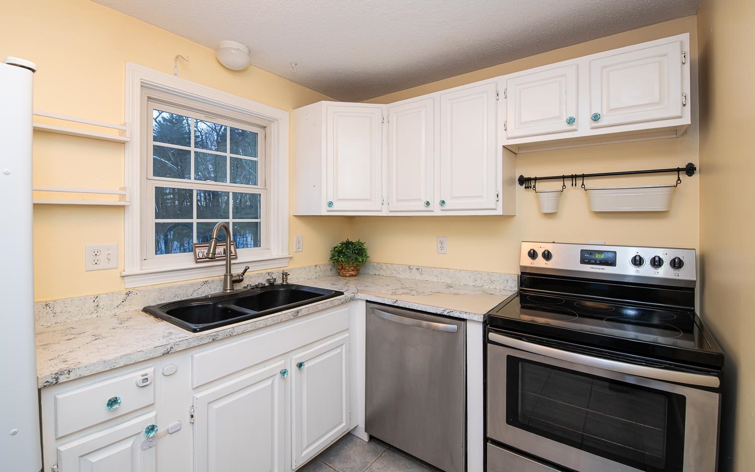 70 A Old County Road, Unit A Plaistow, NH 03865 - Photo 18 of 46