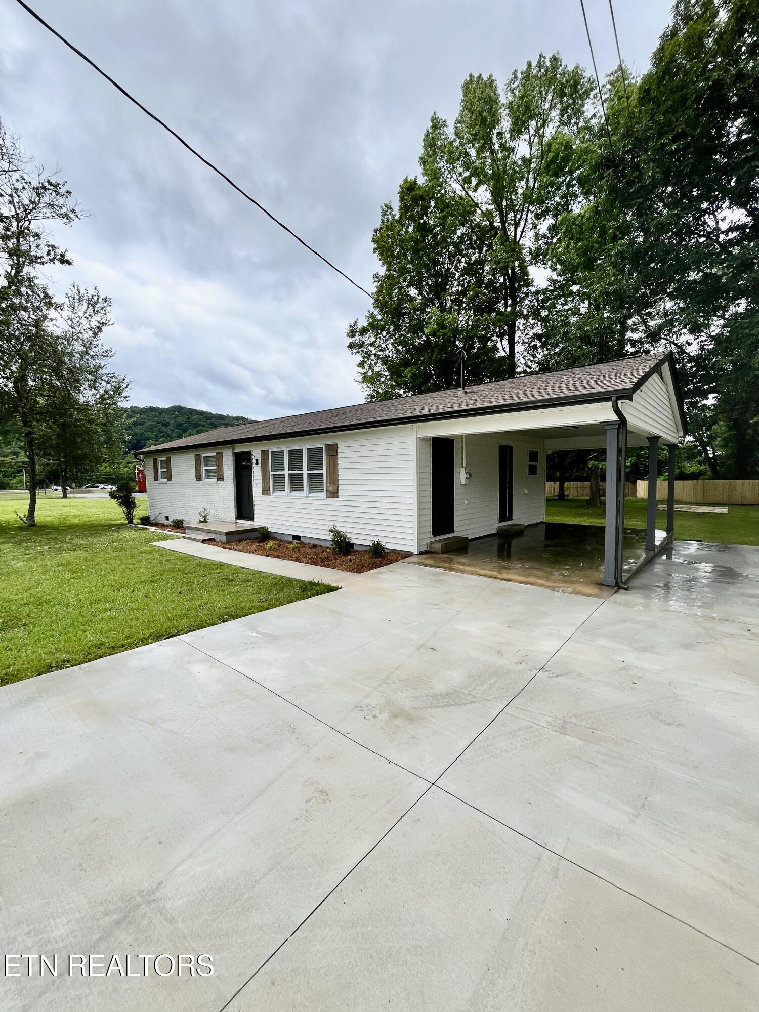 157 Louisiana Avenue Oak Ridge, TN 37830 - Photo 17 of 20 IMG_4273