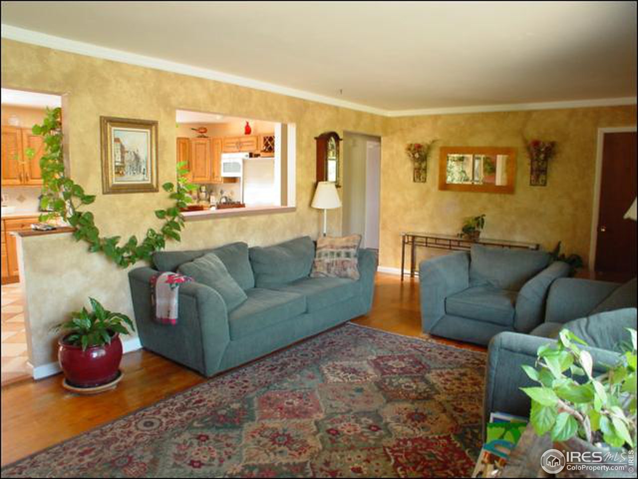 890 Yale Road Boulder, CO 80305 - Photo 4 of 13 Living Room