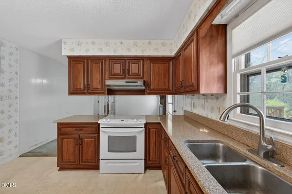 $525,000 | 1620 Wait Avenue, Wake Forest, NC 27587