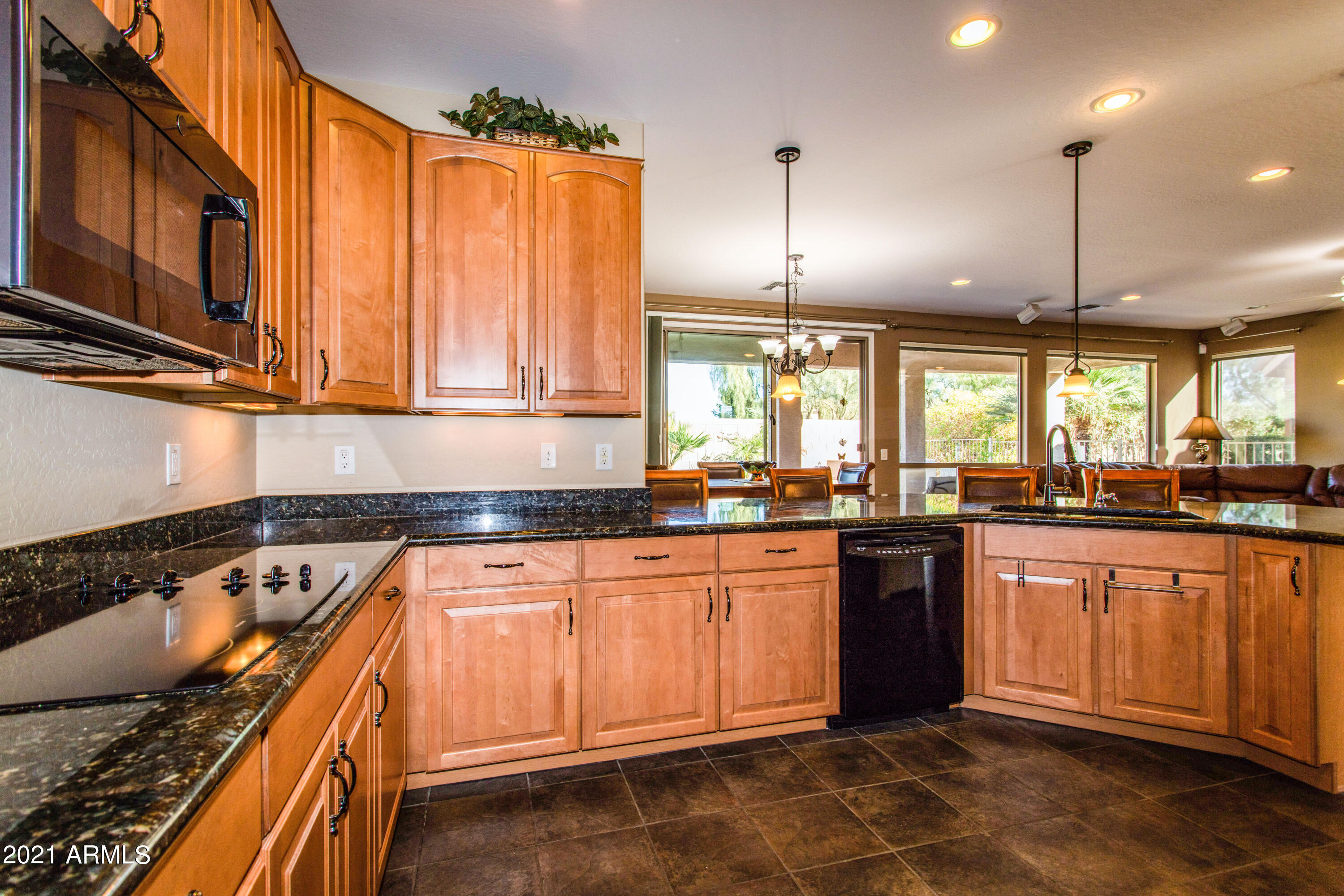 42450 Abbey Road Maricopa, AZ 85138 - Photo 12 of 53 12 Kitchen