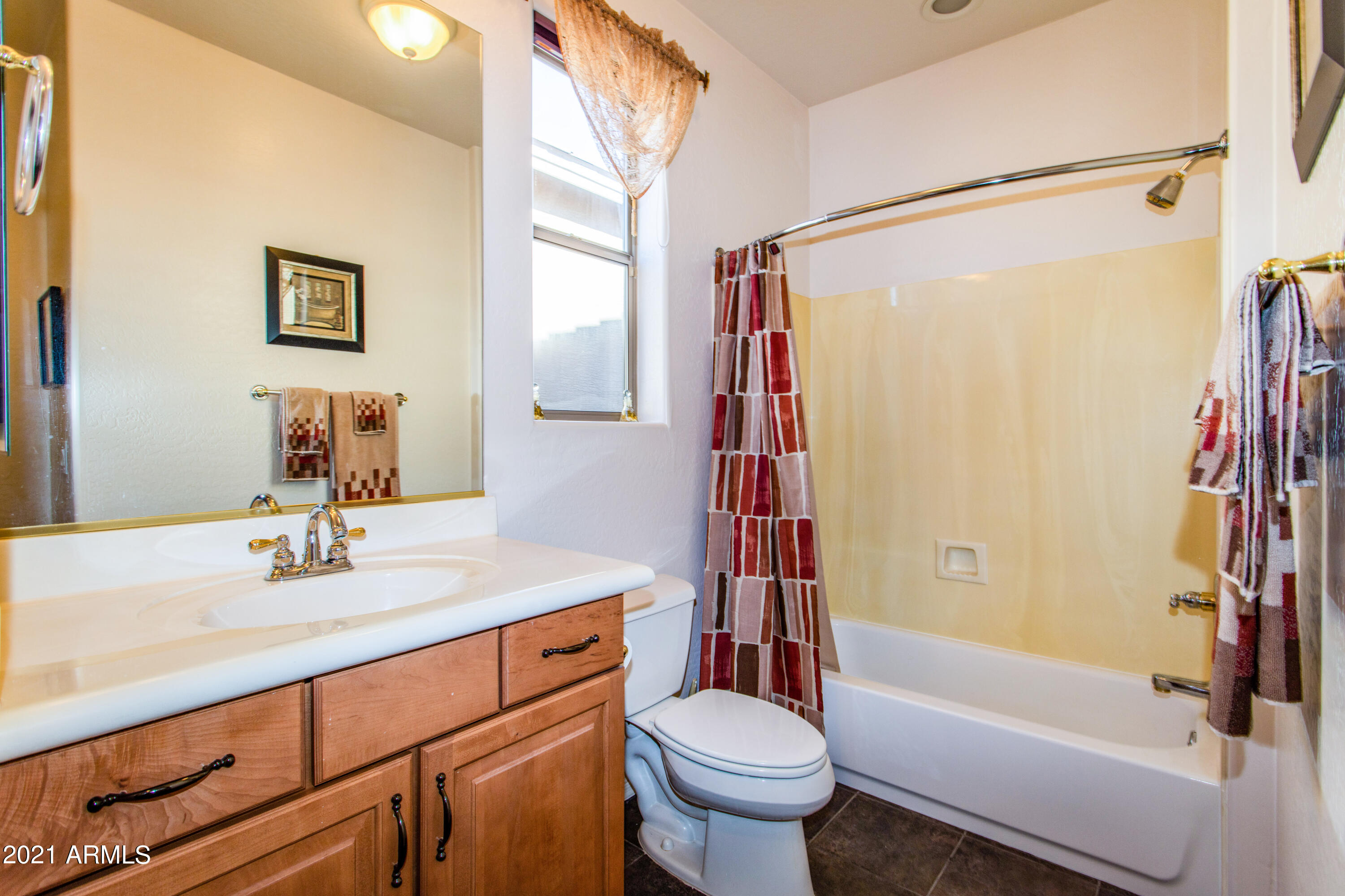 42450 Abbey Road Maricopa, AZ 85138 - Photo 22 of 53 22 Bathroom 2