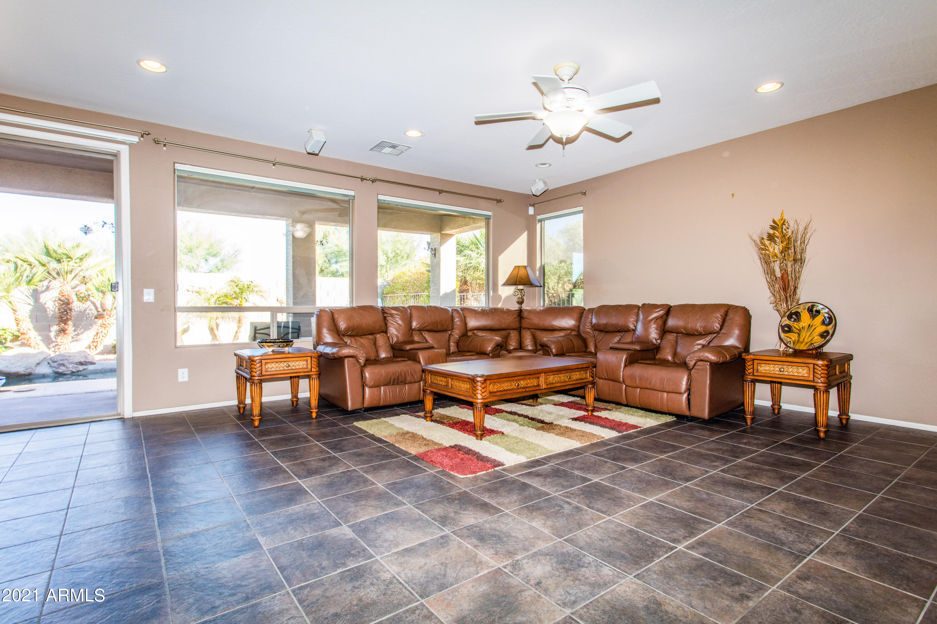 42450 Abbey Road Maricopa, AZ 85138 - Photo 5 of 53 05 Family Room
