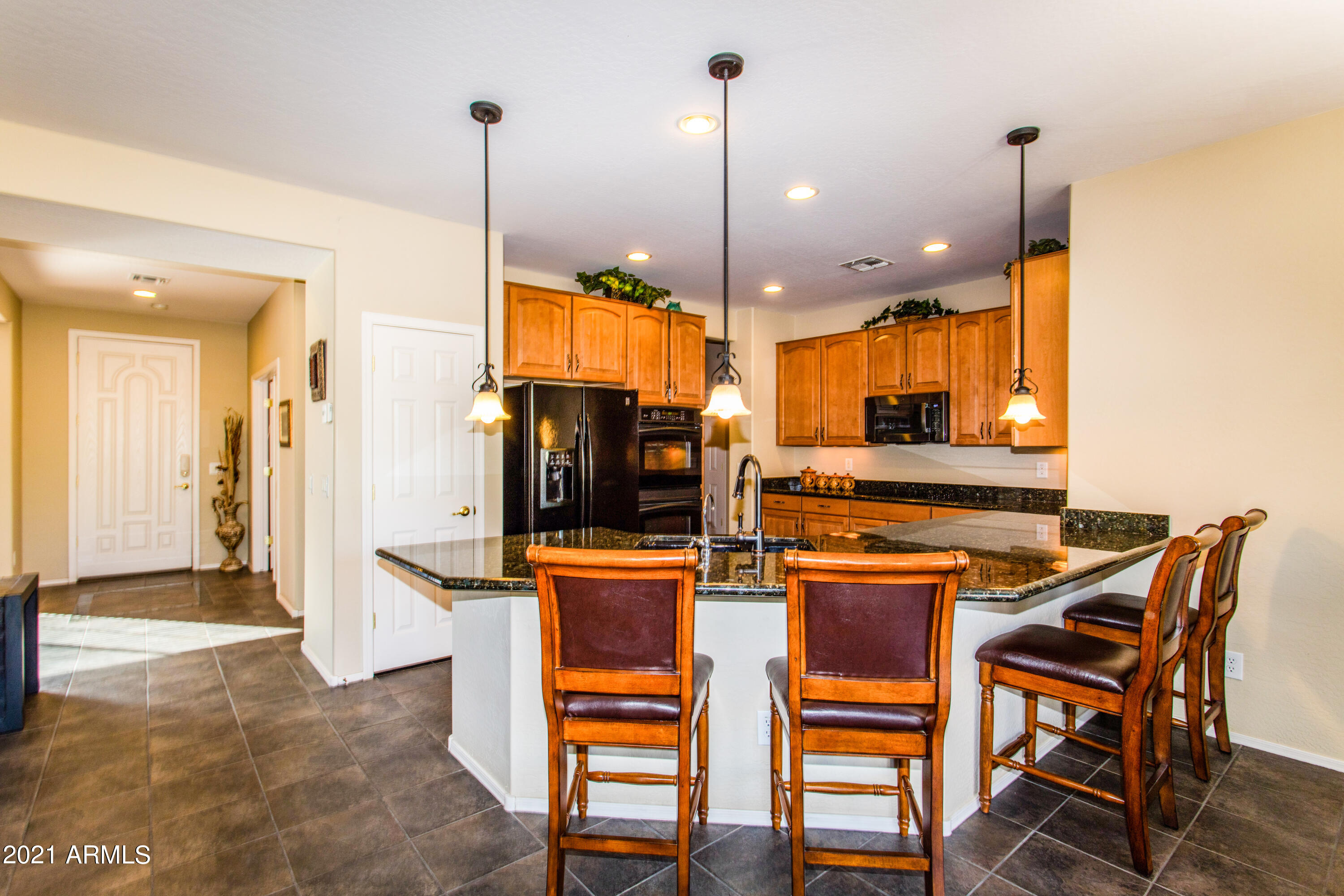 42450 Abbey Road Maricopa, AZ 85138 - Photo 9 of 53 09 Kitchen