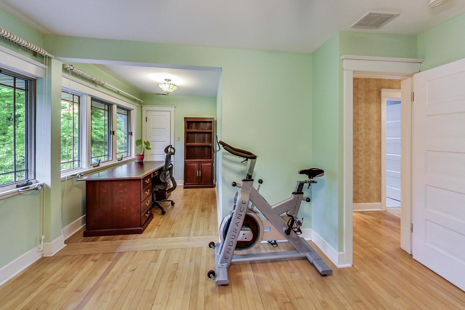 177 Gage Road Riverside, IL 60546 - Photo 30 of 54