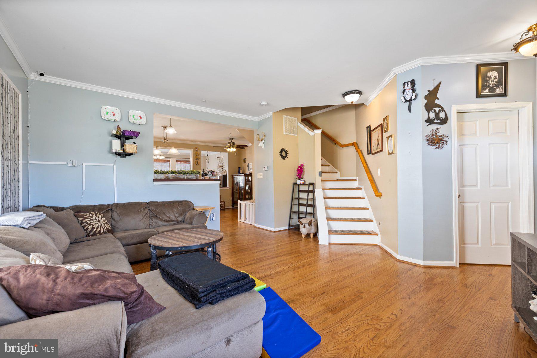 1700 Derrs Square West Frederick, MD 21701 - Photo 6 of 33 Living rom