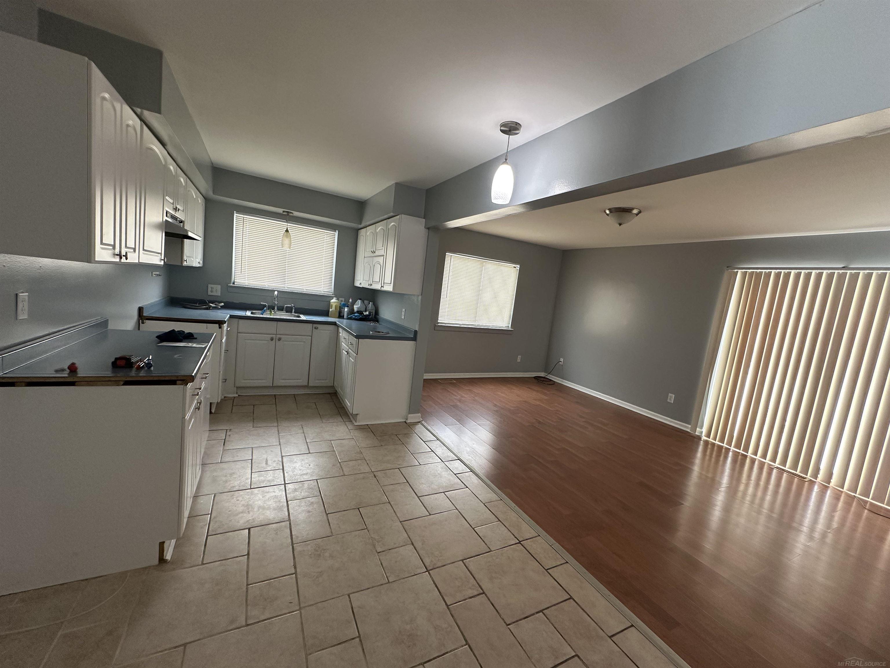 14148 East 14 Mile Road Warren, MI 48088 - Photo 6 of 16