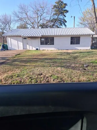 $1,395 | 603 East 10th Street, Kemp, TX 75143