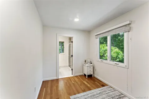 $2,850,000 | 8 Bolton Drive, Manhasset, NY 11030