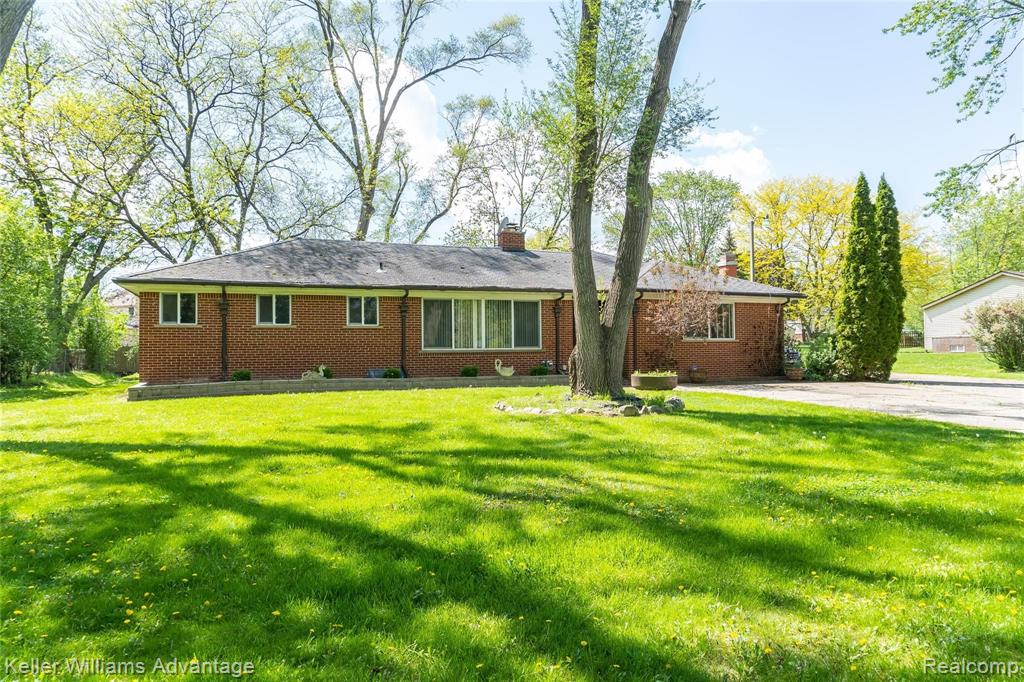 26073 Drake Road Farmington Hills, MI 48331 - Photo 33 of 39