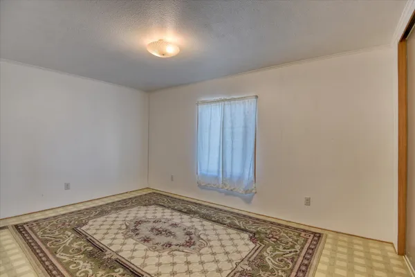 $199,900 | 214 South B Street, Sprague, WA 99032