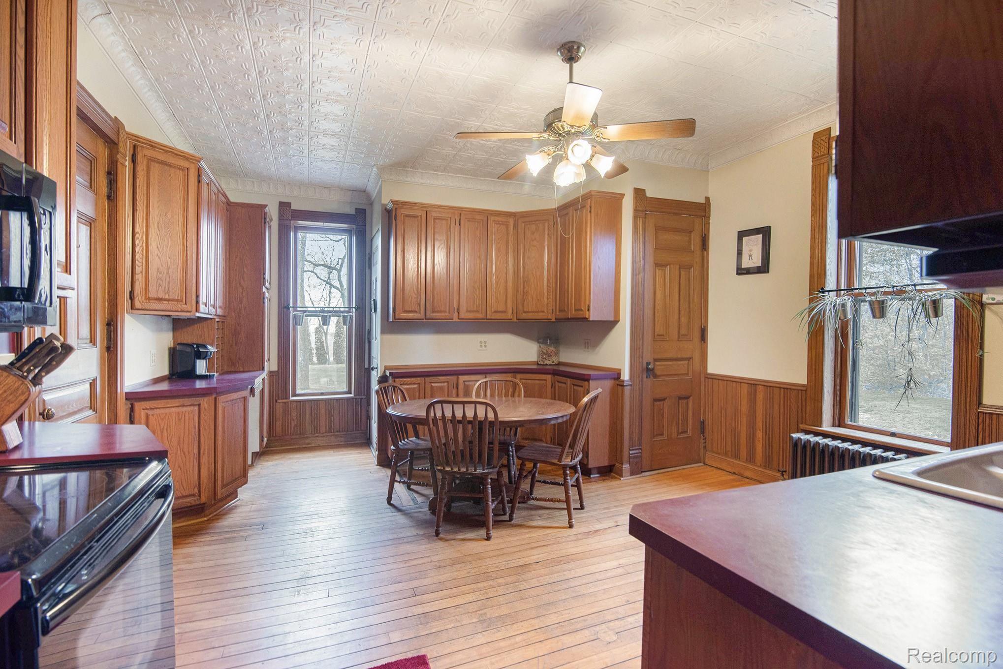 205 Mason Road Howell, MI 48843 - Photo 24 of 38 DSC_1649.jpg