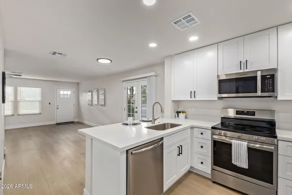 $318,800 | 5808 East Brown Road, Unit 90, Mesa, AZ 85205