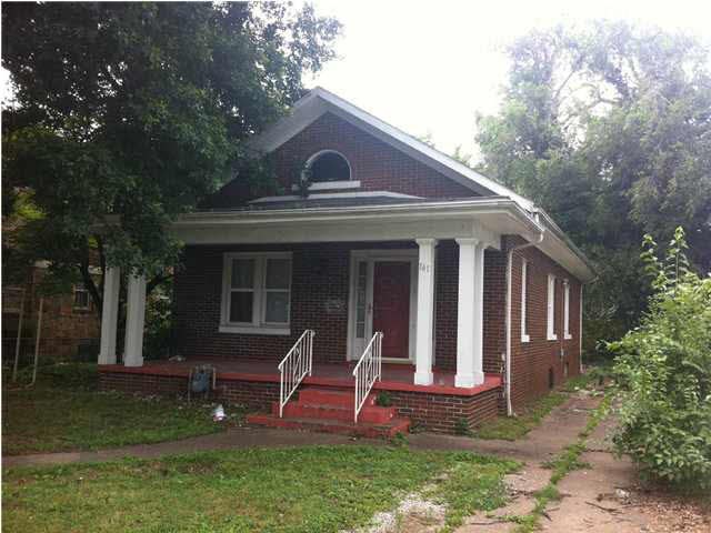 741 East Riverside Drive Evansville, IN 47713 - Photo 1 of 1 Gallery Image 1