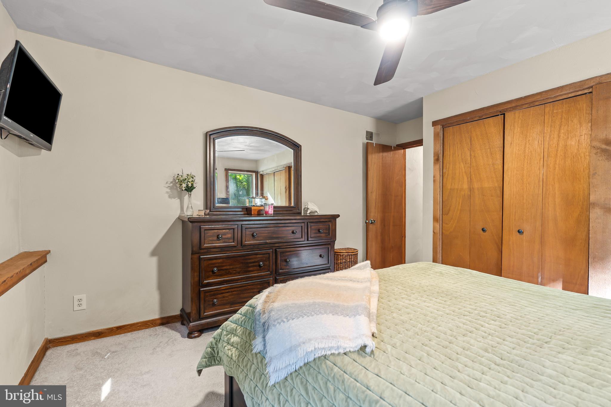 23823 Peaceful Ridge Road Smithsburg, MD 21783 - Photo 11 of 57