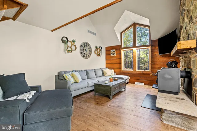 $519,900 | 23823 Peaceful Ridge Road, Smithsburg, MD 21783