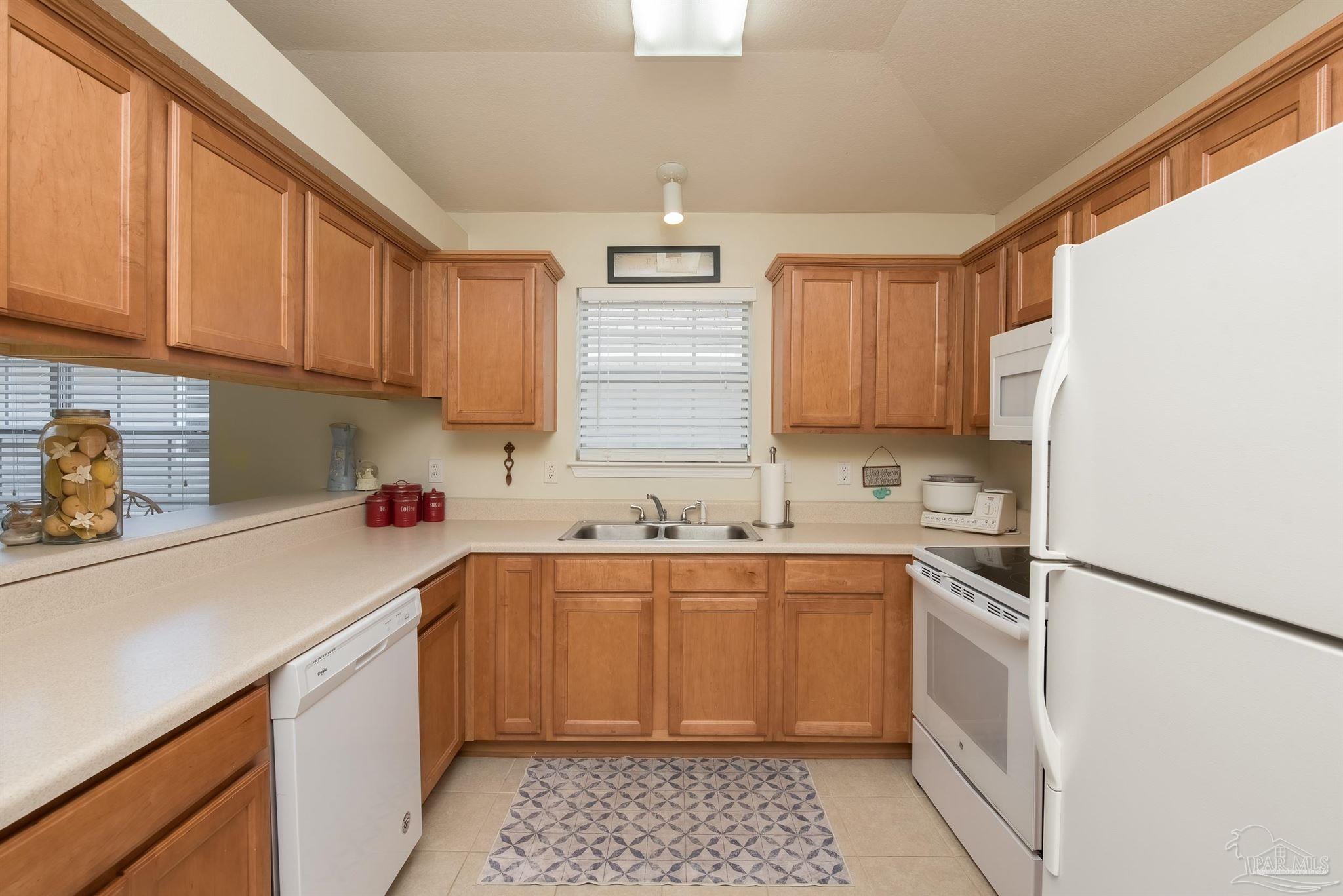 1237 Brownfield Road Pensacola, FL 32526 - Photo 4 of 26