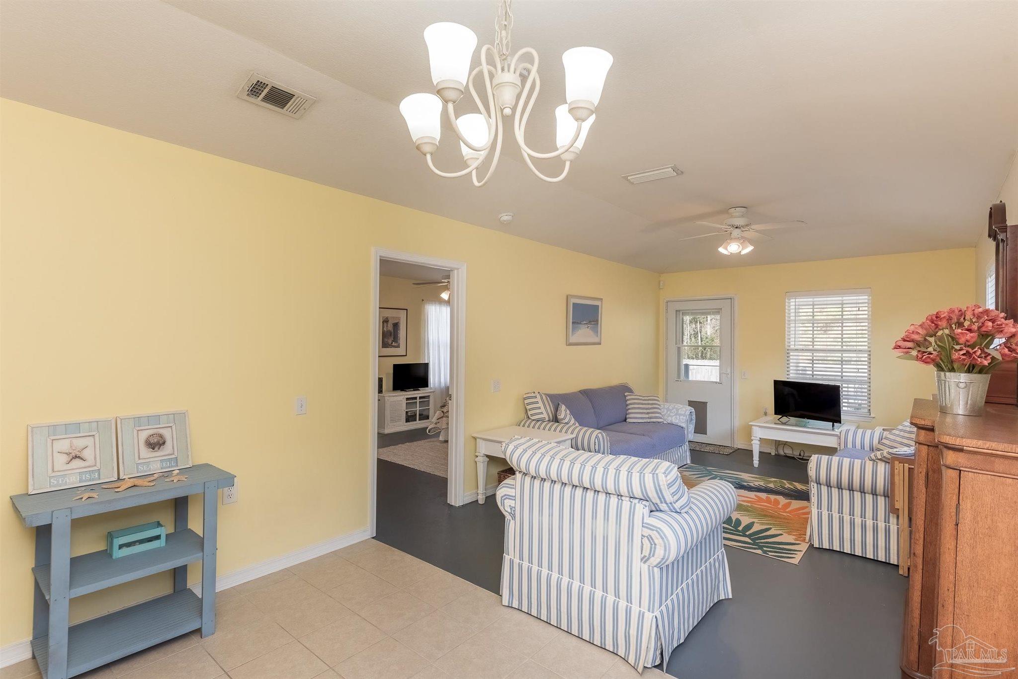 1237 Brownfield Road Pensacola, FL 32526 - Photo 6 of 26