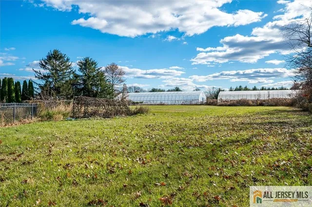 $899,000 | 824 Windsor Perrineville Road, East Windsor, NJ 08520