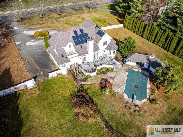 $899,000 | 824 Windsor Perrineville Road, East Windsor, NJ 08520