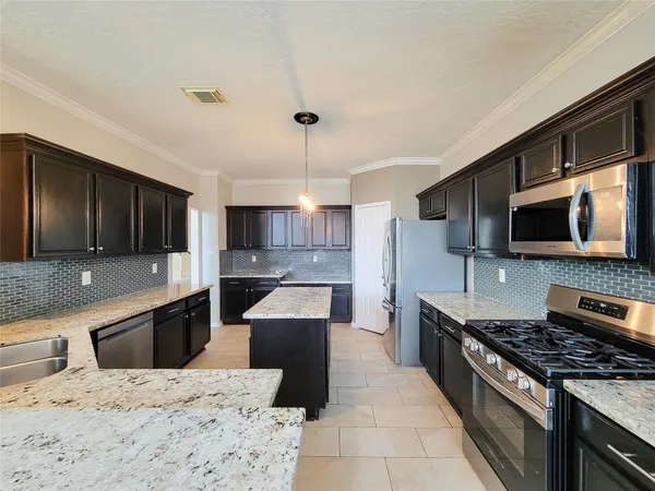 $2,500 | 20810 Deauville Drive, Spring, TX 77388