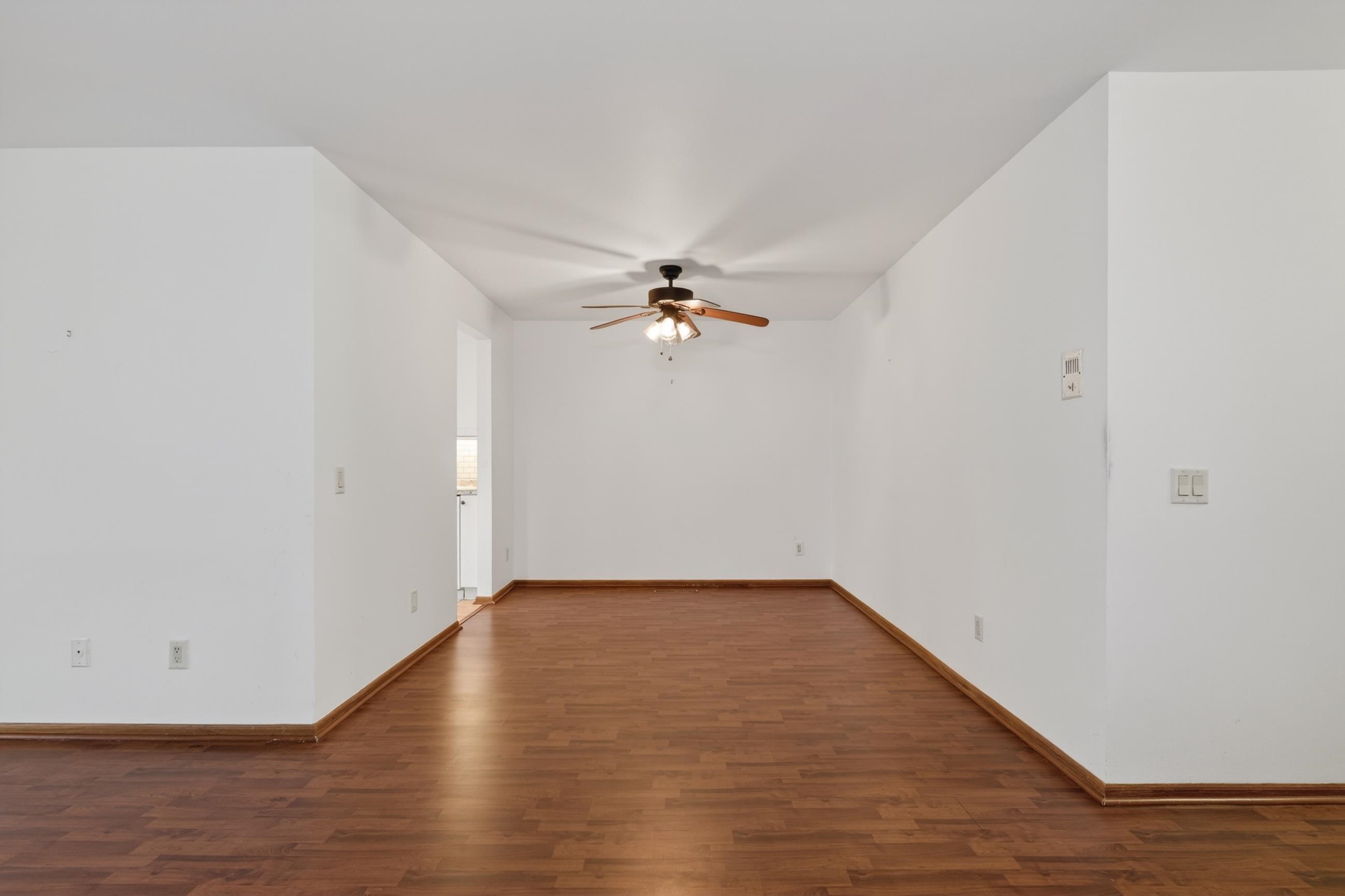7832 East Oakbridge Way Madison, WI 53717 - Photo 13 of 34