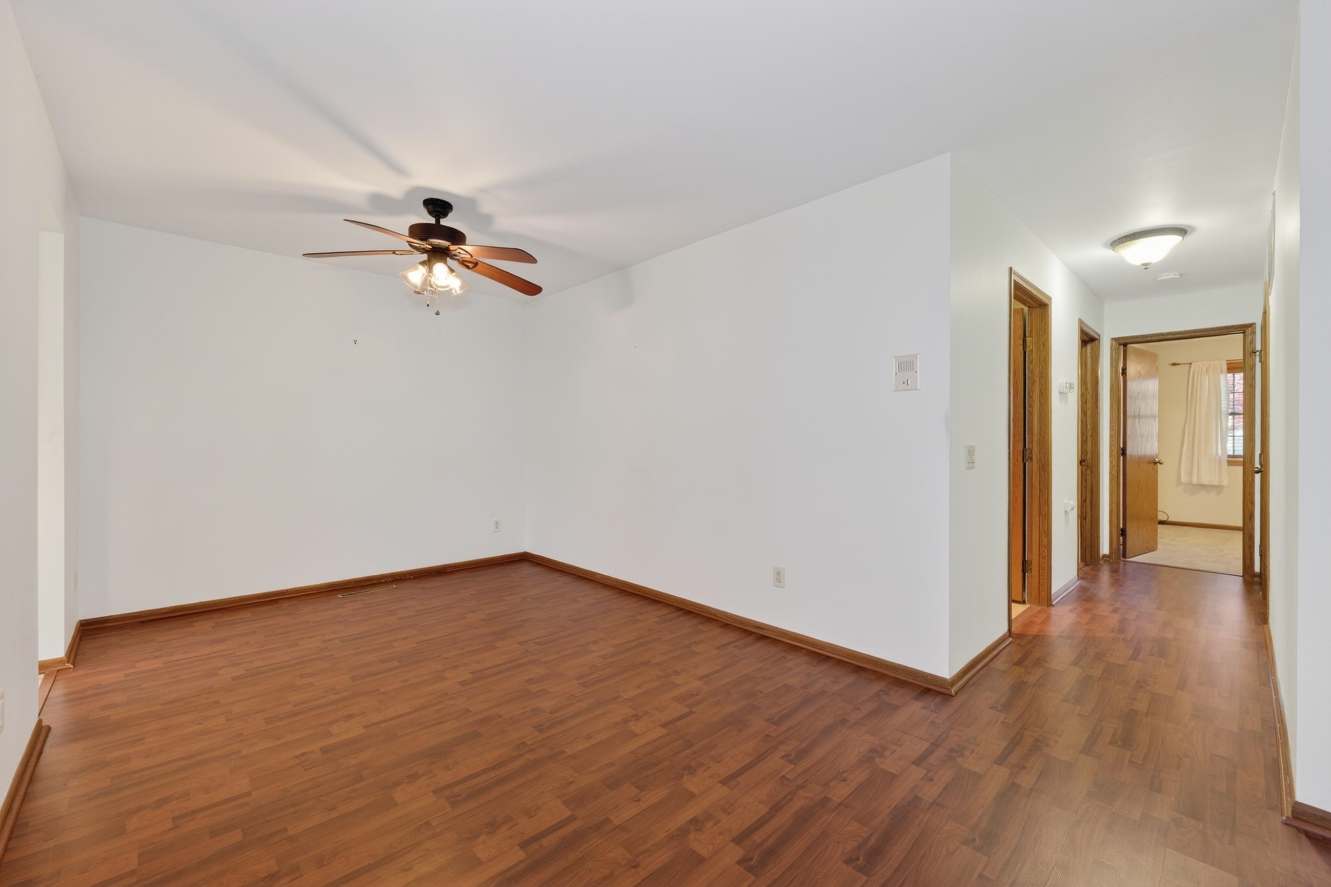 7832 East Oakbridge Way Madison, WI 53717 - Photo 14 of 34