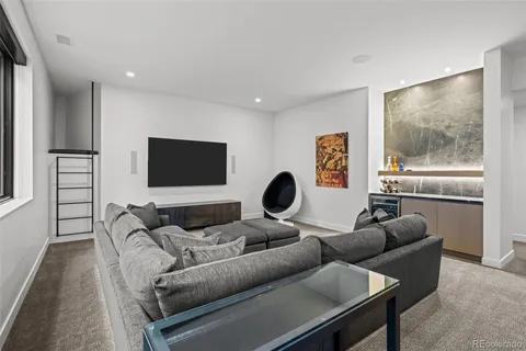 $7,895,000 | 2600 East Cedar Avenue, Denver, CO 80209