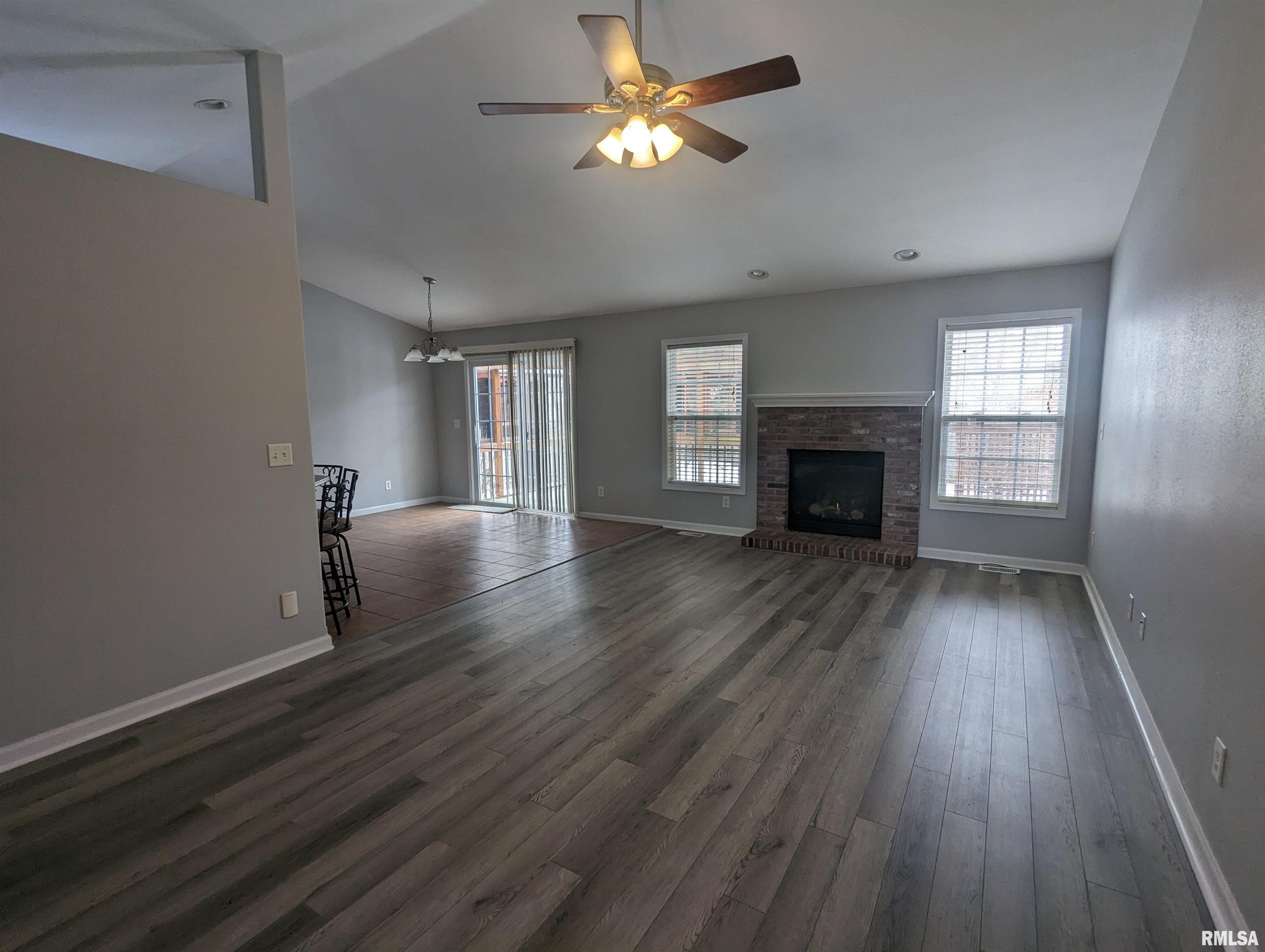 1400 West Cloverdale Road Chillicothe, IL 61523 - Photo 12 of 68 Gallery Image 12