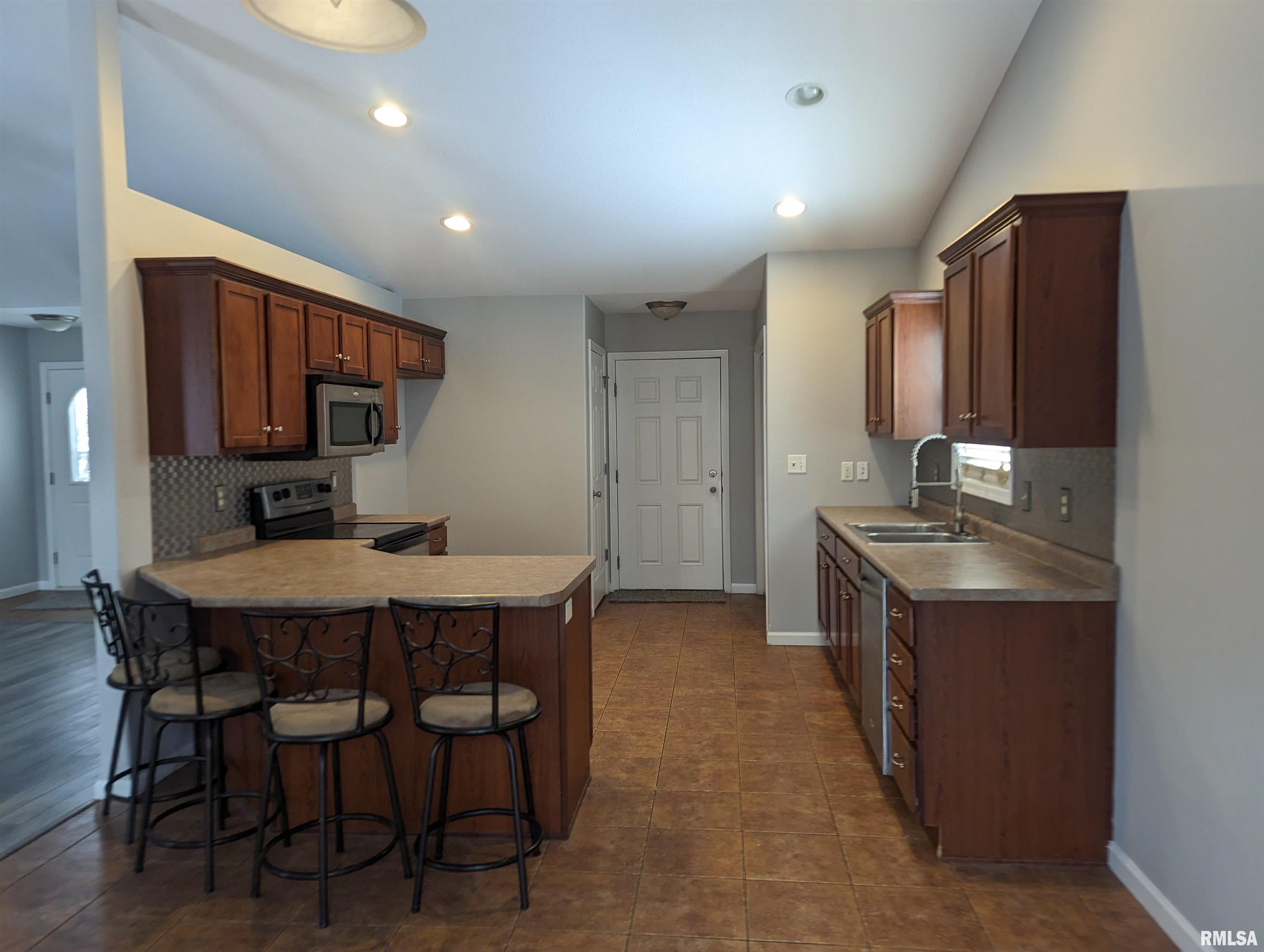 1400 West Cloverdale Road Chillicothe, IL 61523 - Photo 24 of 68 Gallery Image 24