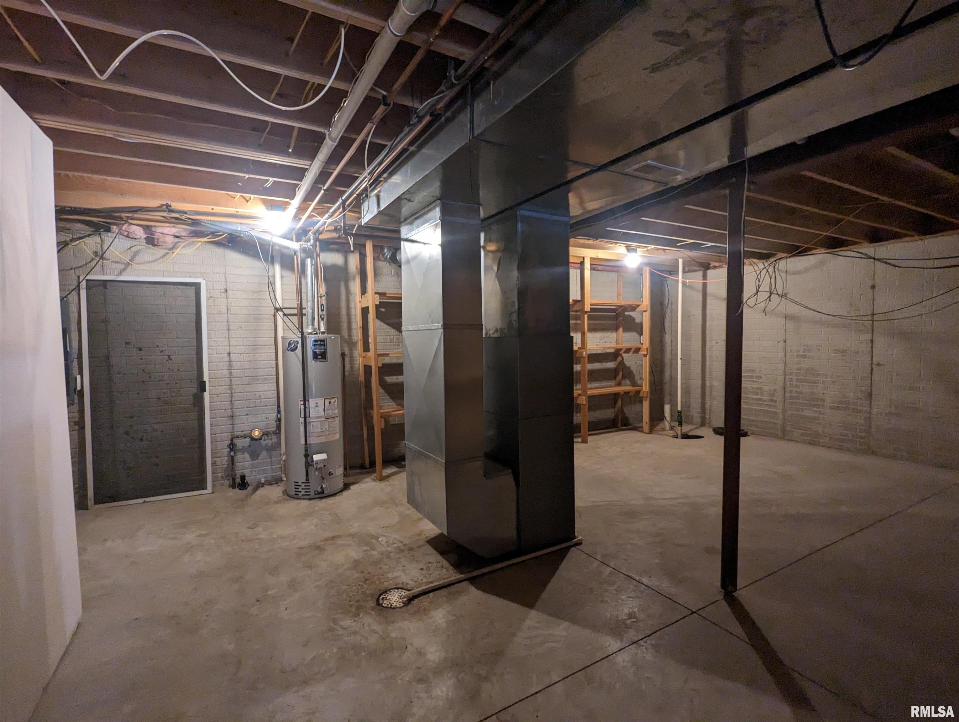 1400 West Cloverdale Road Chillicothe, IL 61523 - Photo 59 of 68 Gallery Image 59