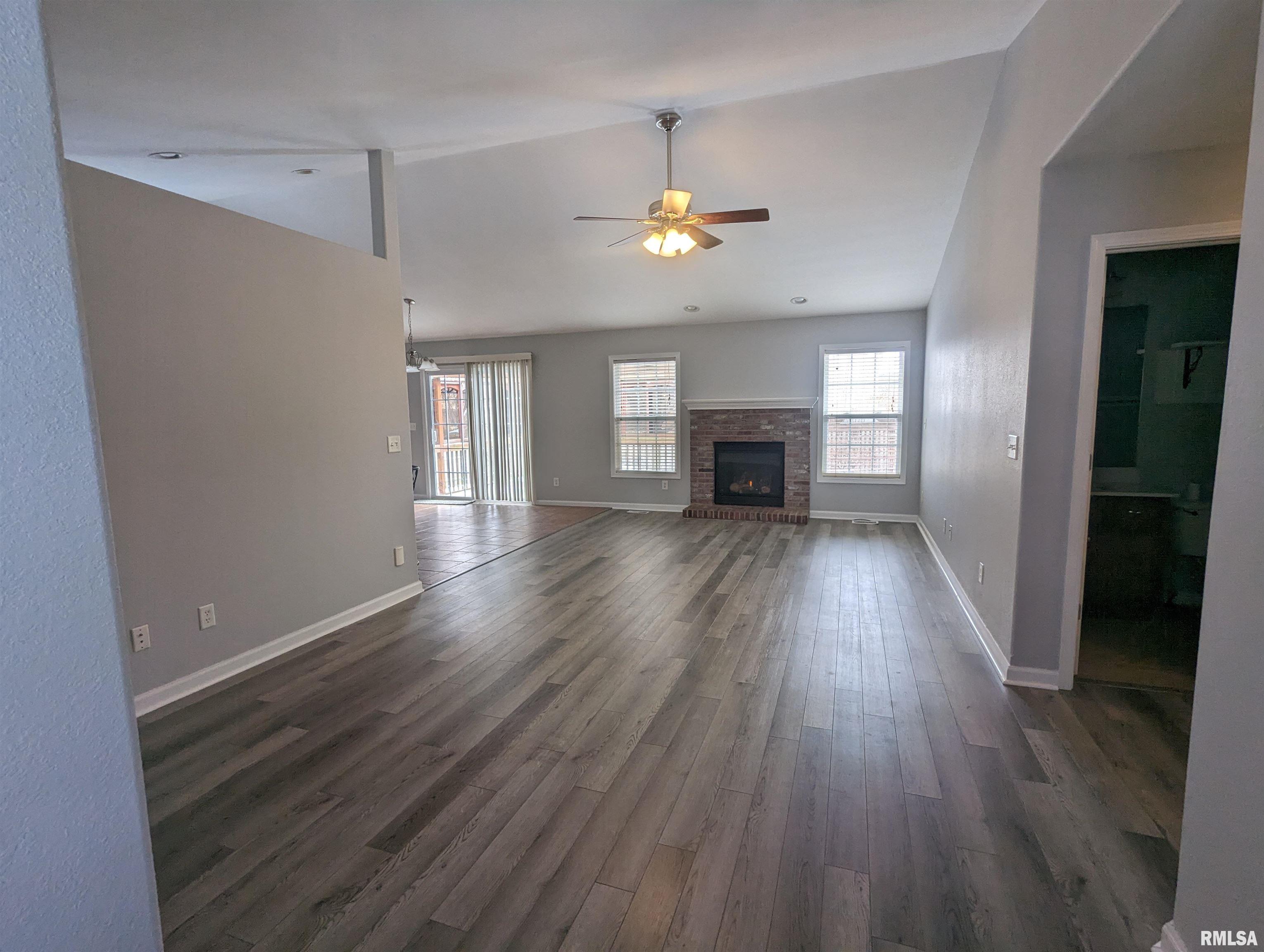1400 West Cloverdale Road Chillicothe, IL 61523 - Photo 8 of 68 Gallery Image 8