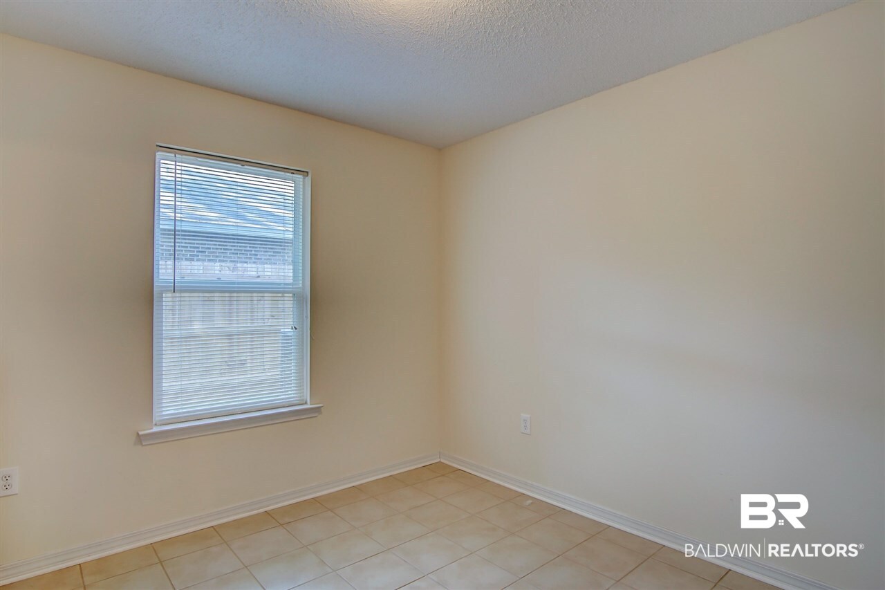 1744 Abbey Loop Foley, AL 36535 - Photo 19 of 26 Guest Bedroom