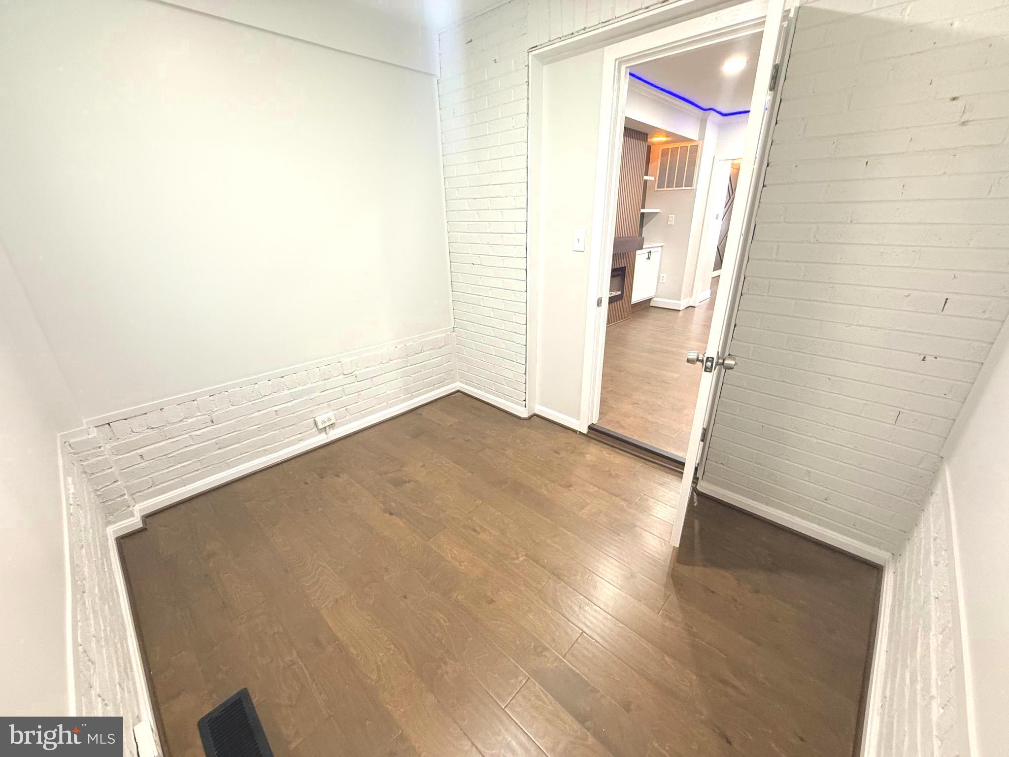 4114 Reisterstown Road Baltimore, MD 21215 - Photo 10 of 23