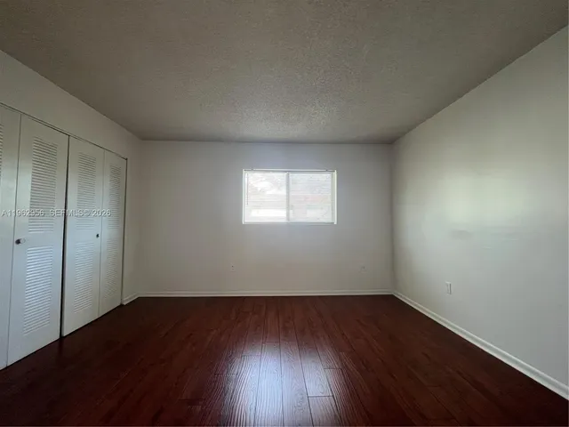 $2,300 | 407 Palm Circle East, Pembroke Pines, FL 33025