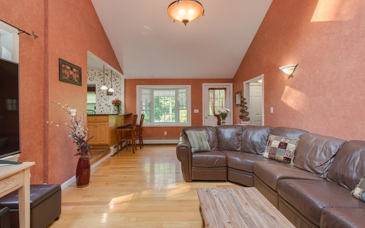 1 Hunters Lane Merrimack, NH 03054 - Photo 16 of 40 Gallery Image 16