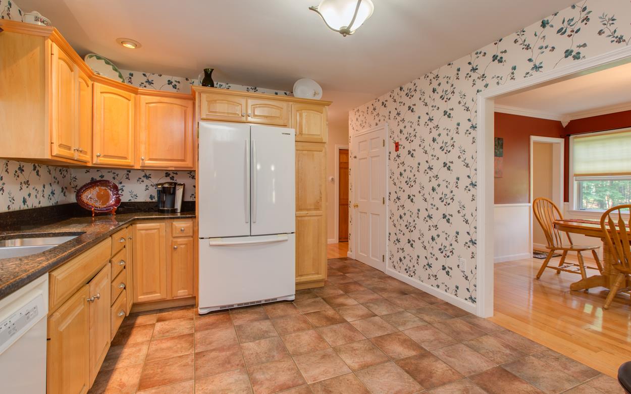1 Hunters Lane Merrimack, NH 03054 - Photo 19 of 40 Gallery Image 19