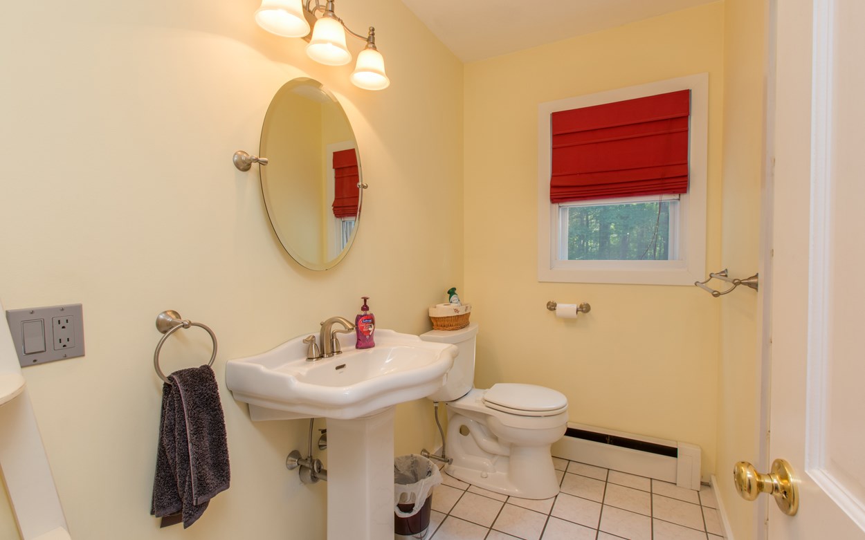 1 Hunters Lane Merrimack, NH 03054 - Photo 25 of 40 Gallery Image 25