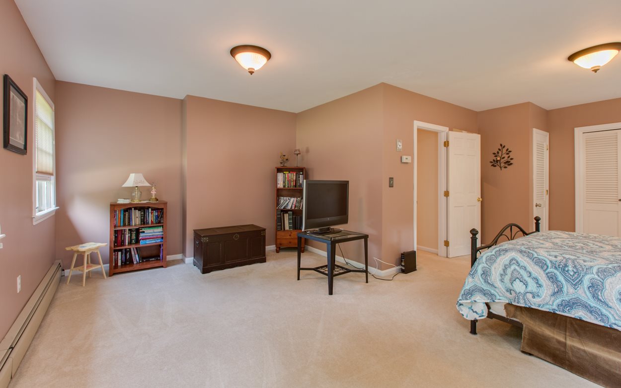 1 Hunters Lane Merrimack, NH 03054 - Photo 33 of 40 Gallery Image 33