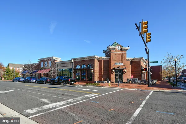 $4,950 | 1222 Main Line Boulevard, Unit 102, Alexandria, VA 22301