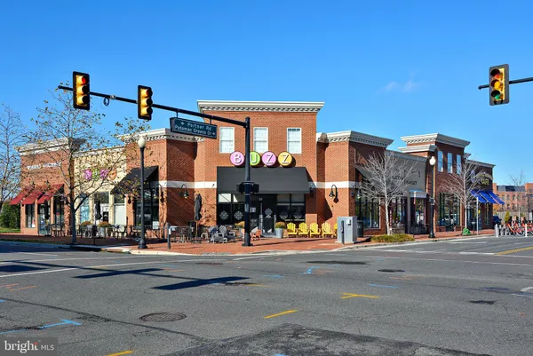 $4,950 | 1222 Main Line Boulevard, Unit 102, Alexandria, VA 22301