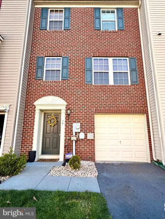 $270,000 | 79 Tidewater Terrace, Falling Waters, WV 25419