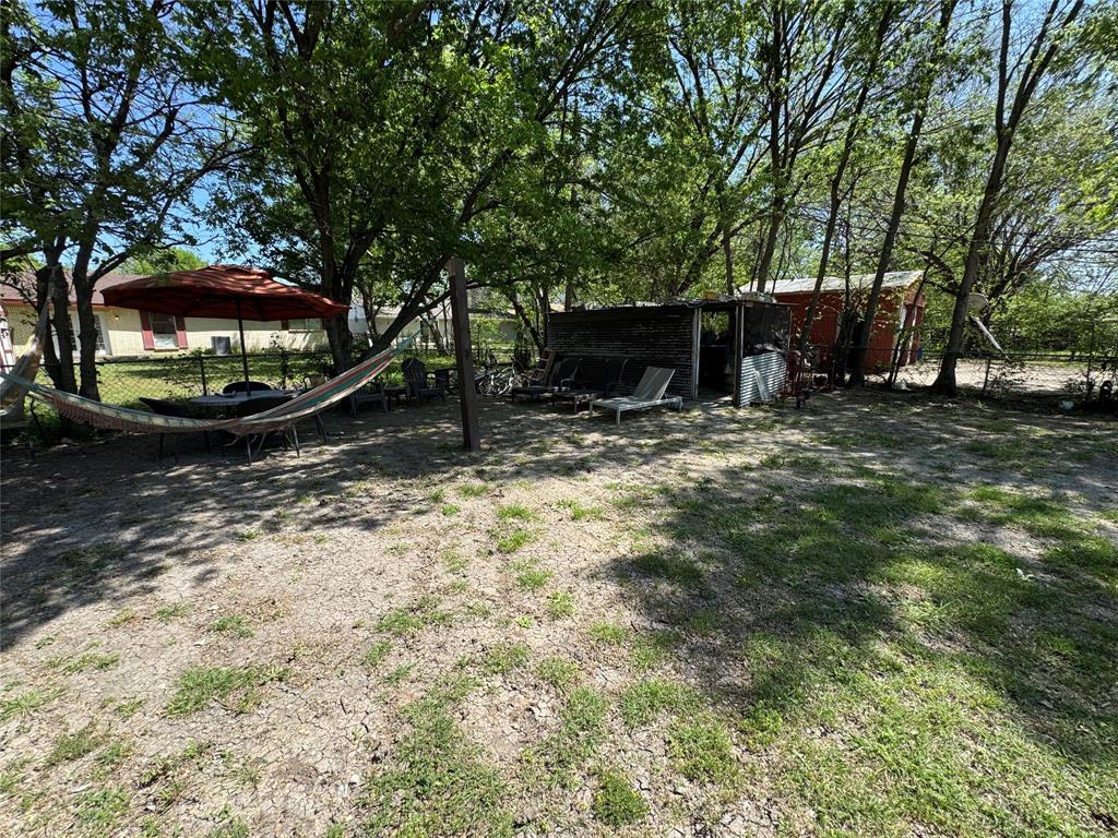 320 Pecan Street Wilmer, TX 75172 - Photo 22 of 25 View of yard