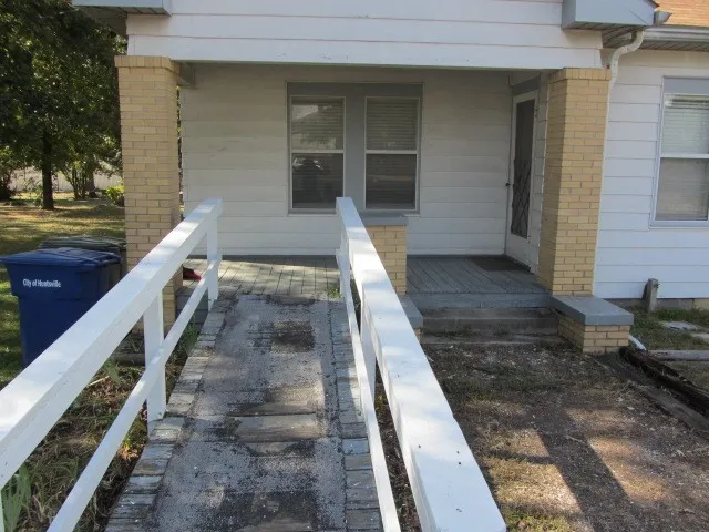 a view of a pathway both side of building