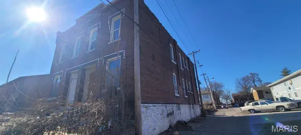 $85,000 | 4037 Pleasant Street, St. Louis, MO 63107