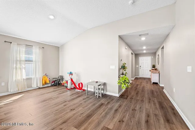 $379,000 | 1385 Panther Lk Parkway, Jacksonville, FL 32221