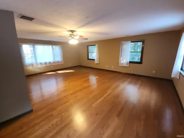 $329,000 | 915 West 150th Street North, Logansport, IN 46947