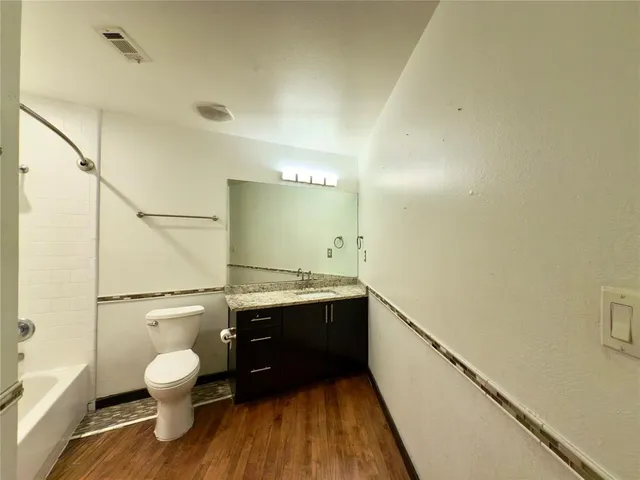 $1,745 | 2007 South Ervay Street, Unit 2005103, Dallas, TX 75215