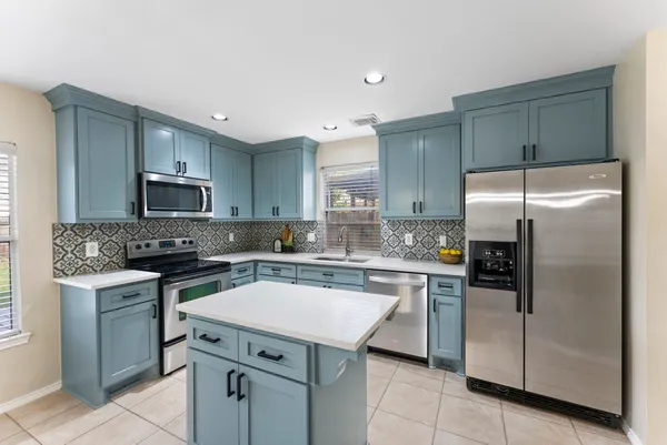 $2,300 | 2419 Colonial Springs Lane, Spring, TX 77386