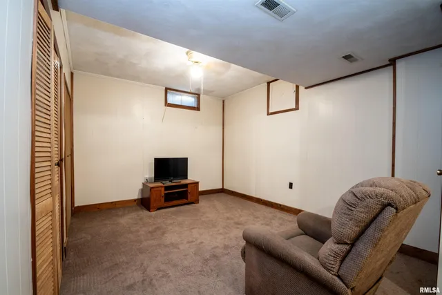 $242,900 | 1736 West Marlene Avenue, Peoria, IL 61614